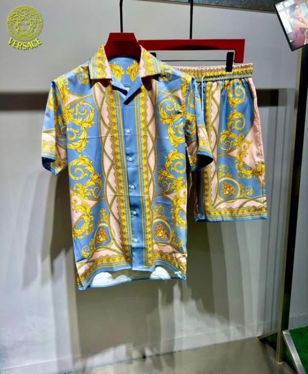 Picture of Versace Shirt Pant Suits _SKUVersaceS-XXL12yn33625236